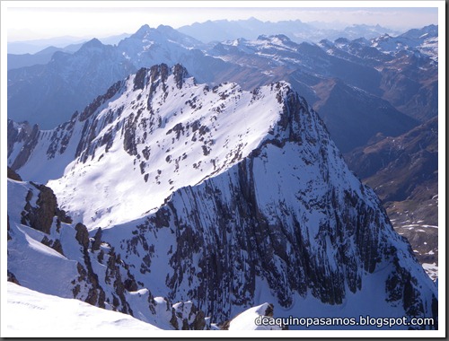 Goulotte Quintana 250m D  75º M4 (Cara Oeste Taillon, Pirineos) (Isra) 8373