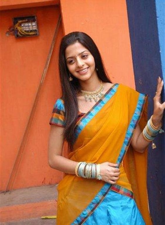 [vedika%2520in%2520half%2520saree%255B2%255D.jpg]