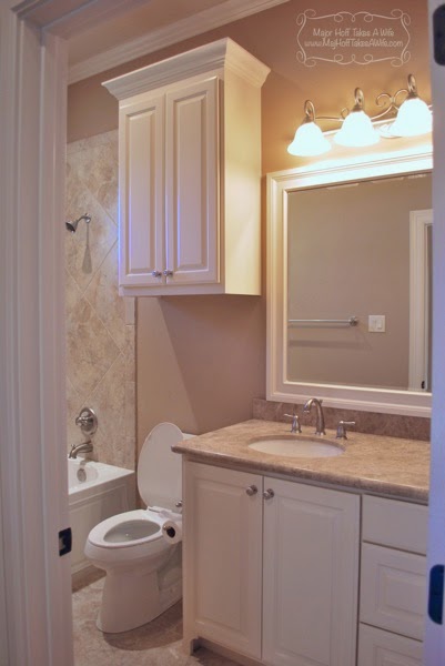 Hallway bathroom CGM builders.jpg Hallway bathroom CGM builders