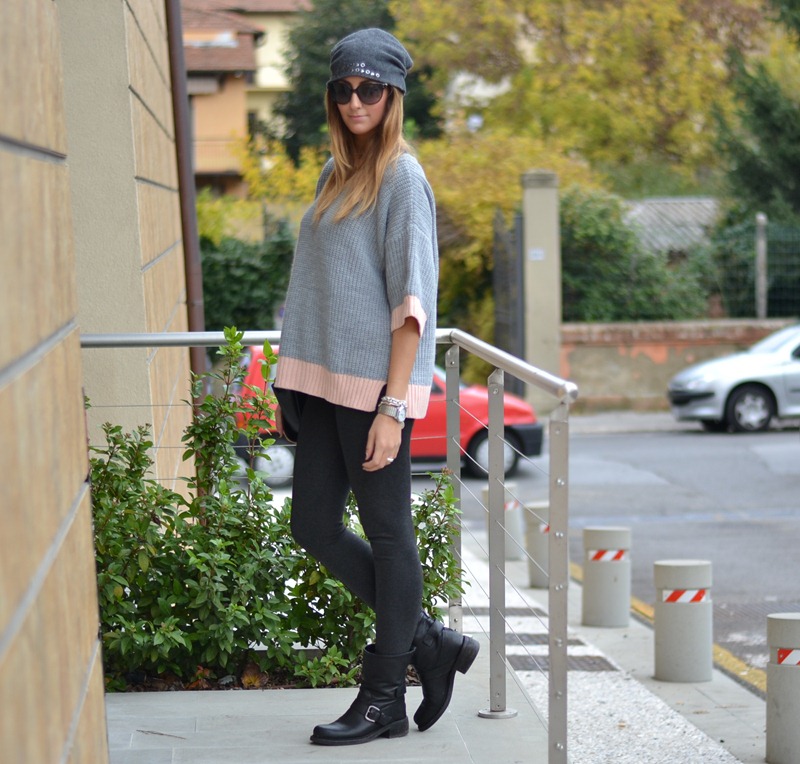 Primark, Primark pull, Zara, Zara leggings, Zara Bag, Strategia Boots, Strategia, Rinascimento, Rinascimento Hat, Valentino Sunglasses, Valentino, Street style, Fashion Blogger Firenze, Italian Fashion Bloggers, Fashion Bloggers, Fashion Blog