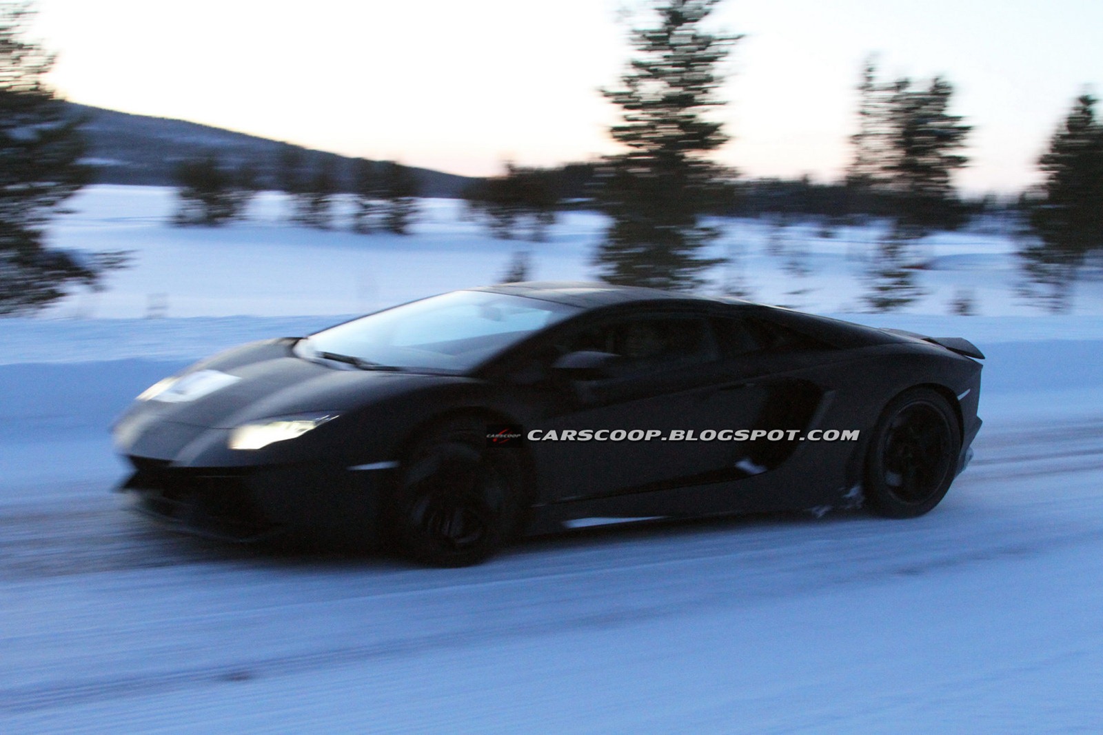 [LamborghiniAventador-LP700-4-Roadster-4%255B3%255D.jpg]