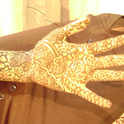 Hennadesigner.com mehndi artiist at the wedding hina party of T Paghdiwala (1).JPG