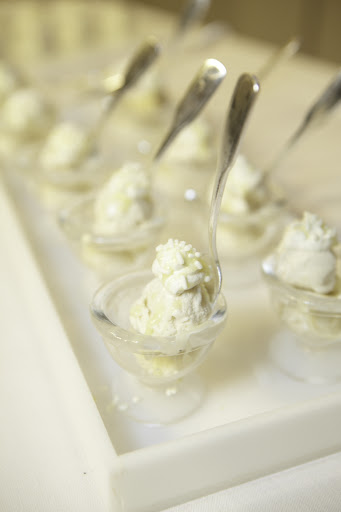 Itty bitty ice cream sundaes