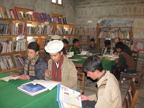 Rotary Books for the World_Hashoo Foundation Distribution (117) Rotary Books for the World_Hashoo Foundation Distribution (117)