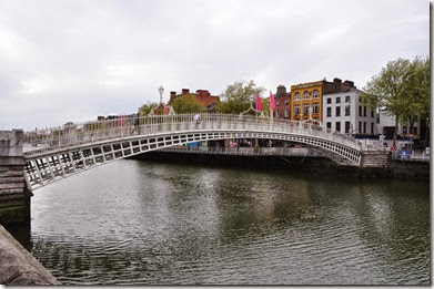 Dublin. Ha Penny's Bridge - DSC_0492