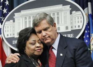 [Shirley-Sherrod-and-Tom-Vilsack-1-300x217%255B3%255D.jpg]