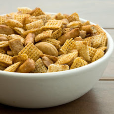 Spicy Cereal and Nut Mix Recipe