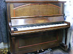 ROGERS upright piano