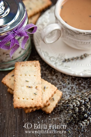 [biscuiticulevantica35.jpg]
