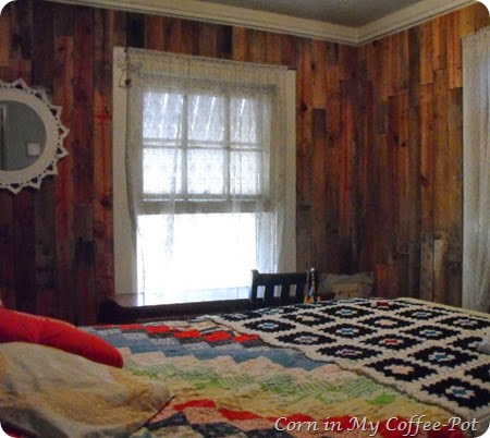 Pallet wood wall -bedroom after