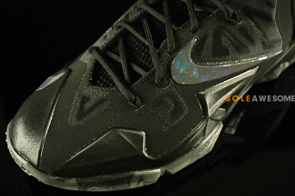 Detailed Look at the Nike LeBron XI Black Out 616175090