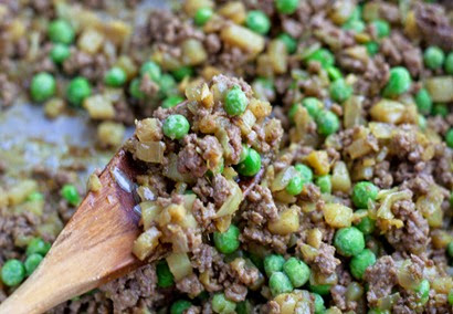 Cooking beef and peas2 Cooking beef and peas2