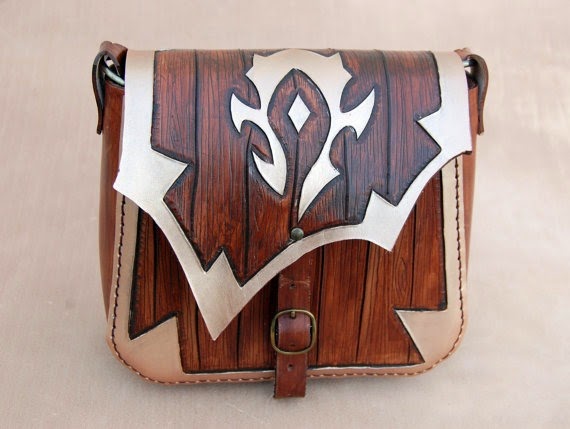 [World%2520of%2520Warcraft%2520Leather%2520Bag%2520from%2520Forgiantica%2520Leather%255B2%255D.jpg]