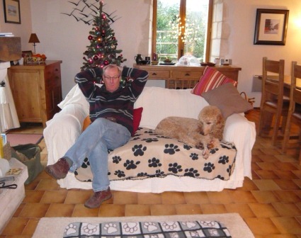 [PETTRAVEL53.jpg]