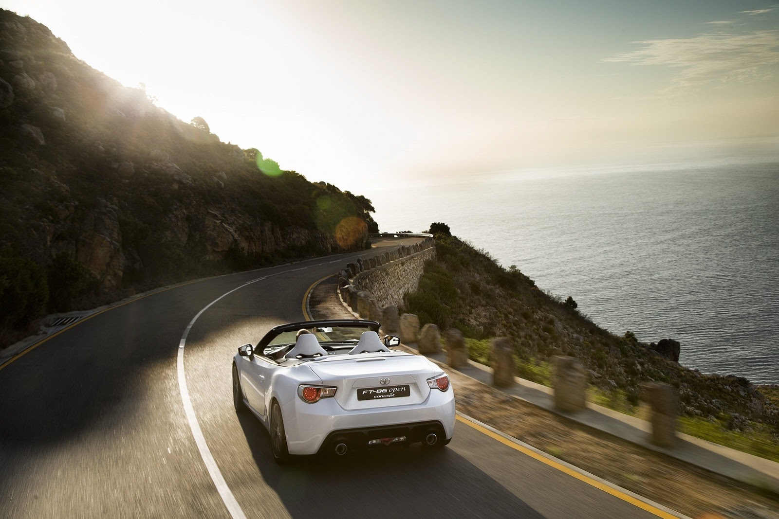 [Toyota-FT-86-Open-Top-6%255B2%255D.jpg]