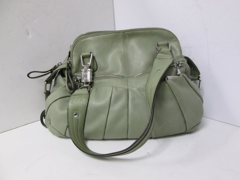 B. Makowsky Handbag