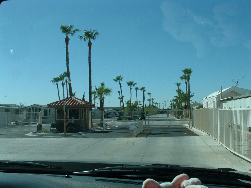 [4-Home---new-entrance-at-Superstitio%255B2%255D.jpg]