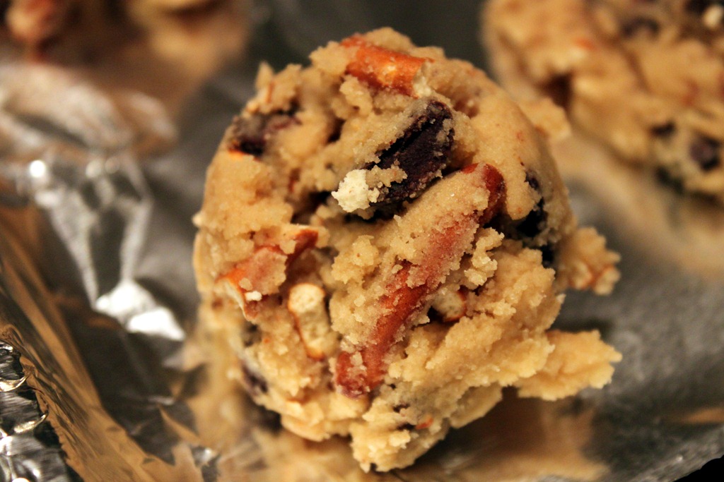 [Chocolate%2520Chunk%2520Pretzel%2520Cookies%2520005.jpg]