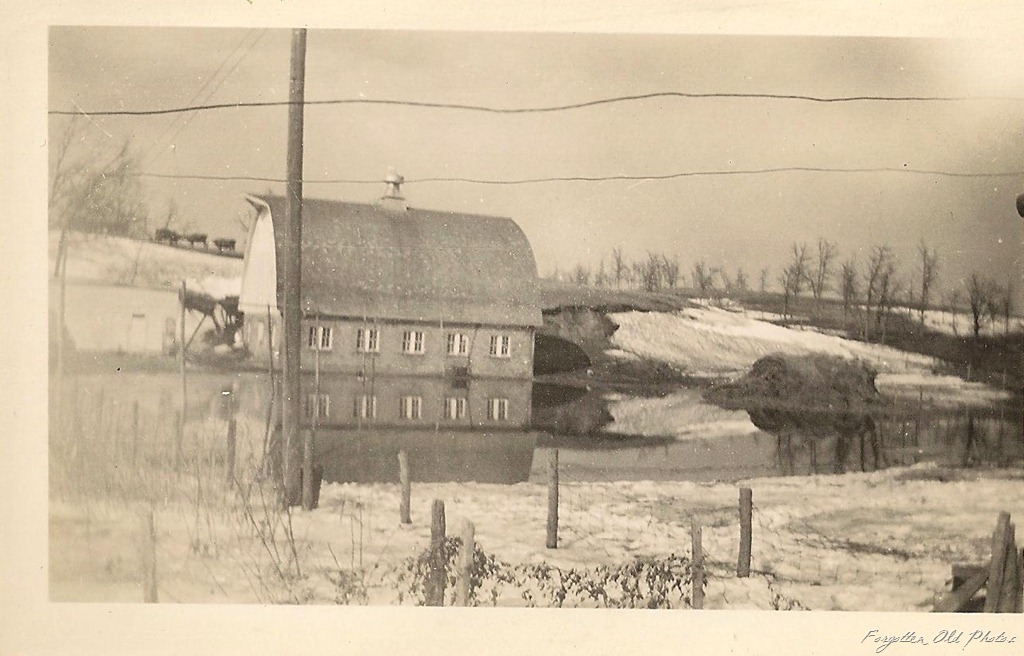[Barn%2520in%2520spring%2520flood%2520Tin%2520Ceiling%255B10%255D.jpg]