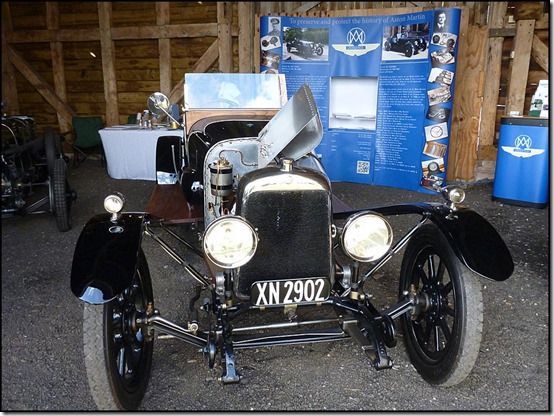 1806AstonMartin5b