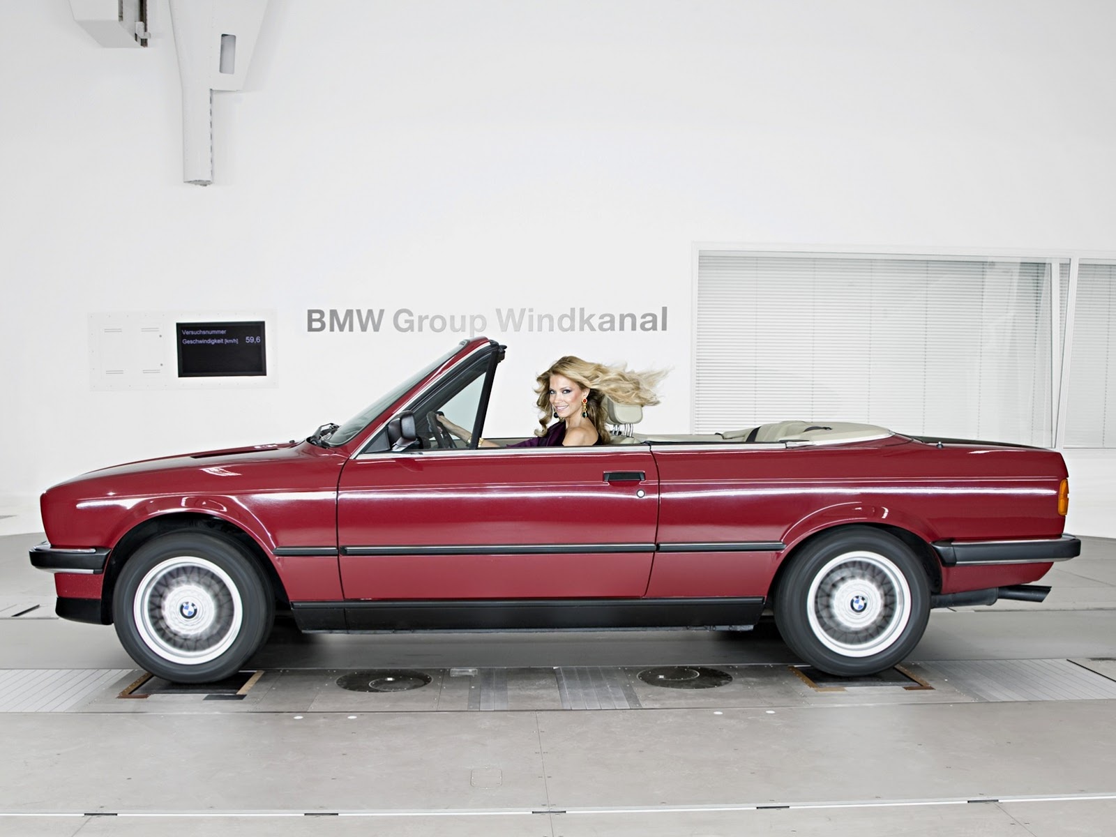 [BMW-E30-3-Series-Convertible-75.jpg]