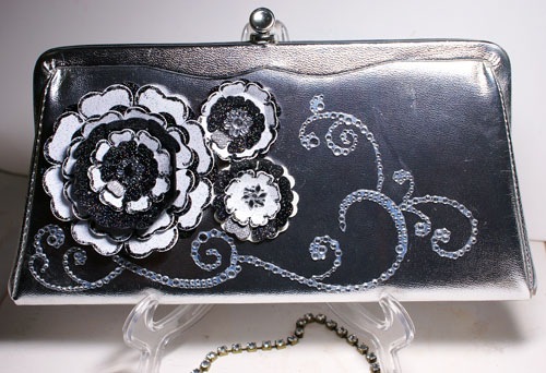[MaggieLamarre-Silverclutch%255B5%255D.jpg]