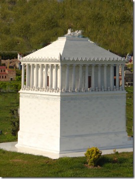 mausoleum halicarnassus