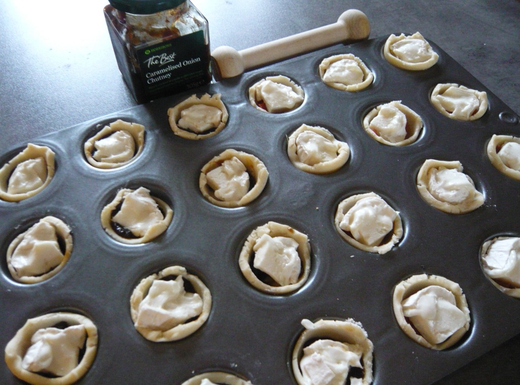[canapes2%255B2%255D.jpg]