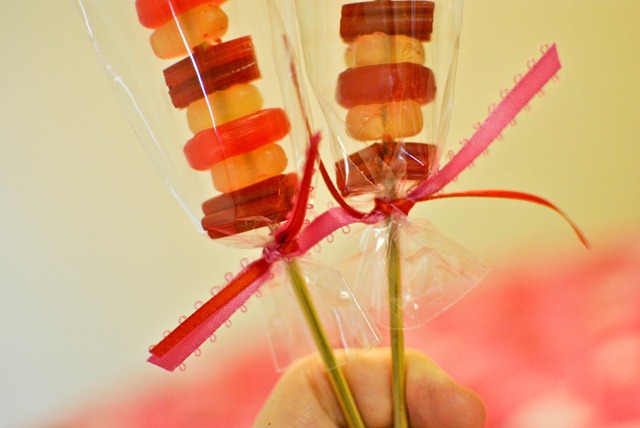 Valentines Day candy kabobs-4