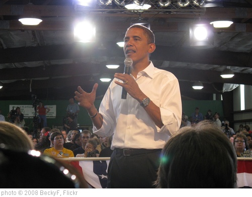 'Obama in Terre Haute' photo (c) 2008, BeckyF - license: http://creativecommons.org/licenses/by/2.0/