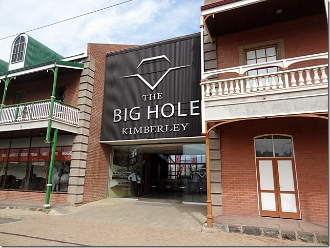 Big_Hole_ (2)