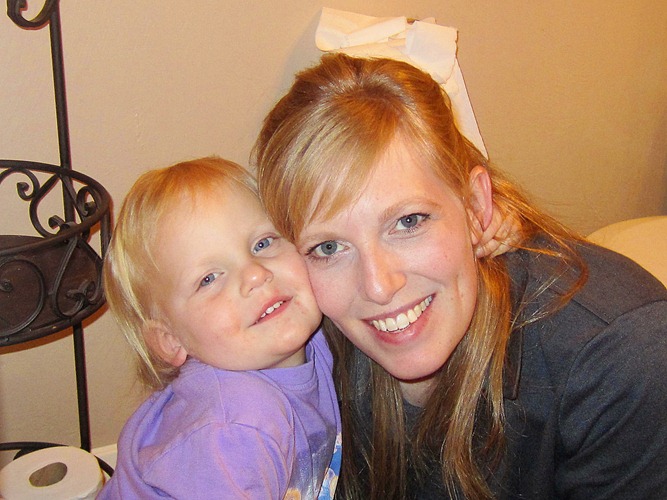 [a%2520Lindsey%2520and%2520Mom%2520e%255B4%255D.jpg]