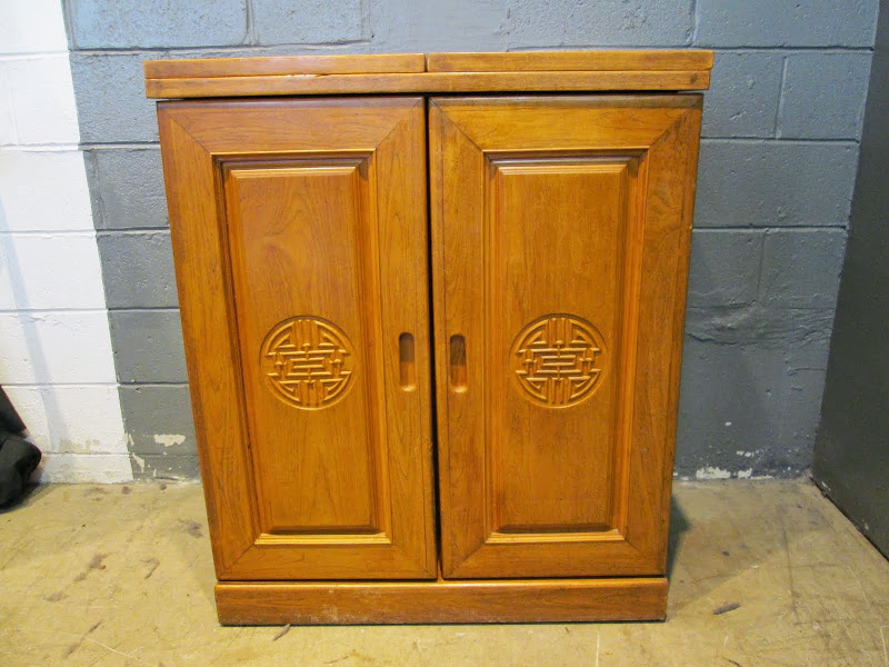 Asian Style Rolling Bar