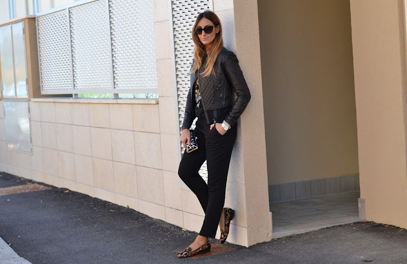 Pinko Total Look Pinko, Pinko jacket, Pinko tiger sweatshirt, Felpa di Pinko con la tigre, Pinko shoes, Pinko Loafers, Pinko slippers, Pinko Bag, Fashion Bloggers, Pinko leather jacket, Italian fashion Bloggers, Fashion blogger Firenze, Fashion Blogger Italiane