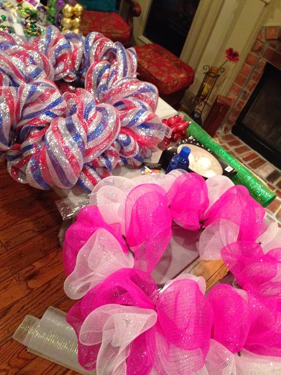 [Deco%2520Mesh%2520Wreath%2520Party%25204%255B2%255D.jpg]