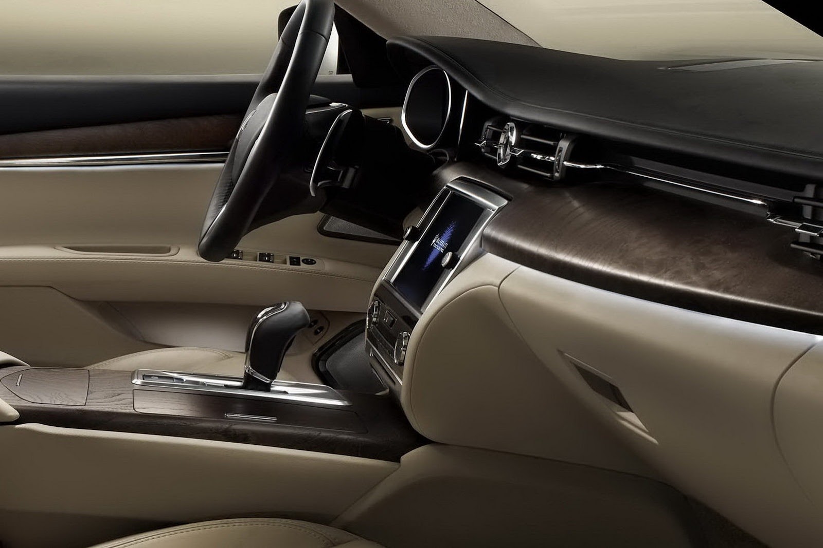 [2013-Maserati-Quattroporte-52.jpg]