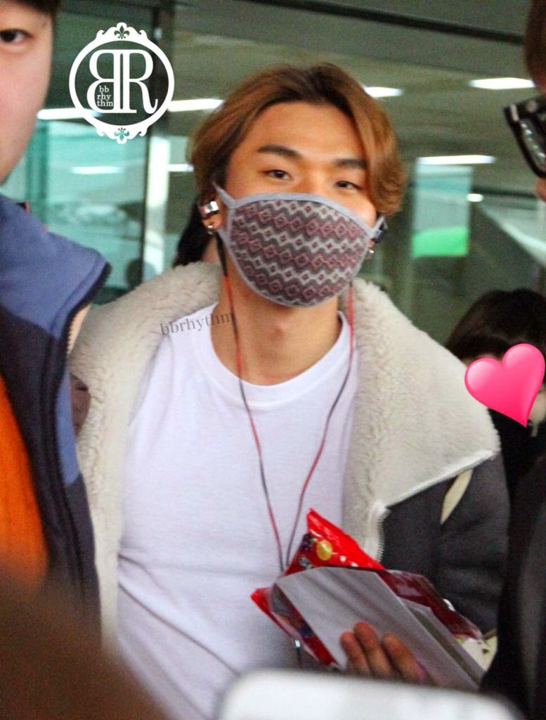 Dae Sung - Gimpo Airport - 28dec2014 - BB Rhythm - 02.jpg
