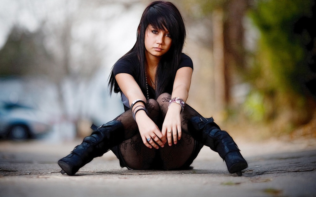 [emo-gothic-clothes-for-girls-backgro%255B2%255D.jpg]