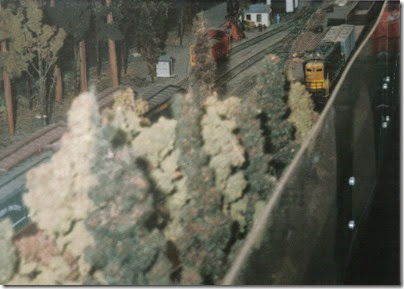 01 HO Scale Layout at the Triangle Mall in February 1997