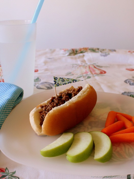 Sloppy Dogs {Sloppy Joe Dogs} via homework - carolynshomework (3)