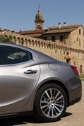 2014-Maserati-Ghibli-180_thumb.jpg?imgmax=800