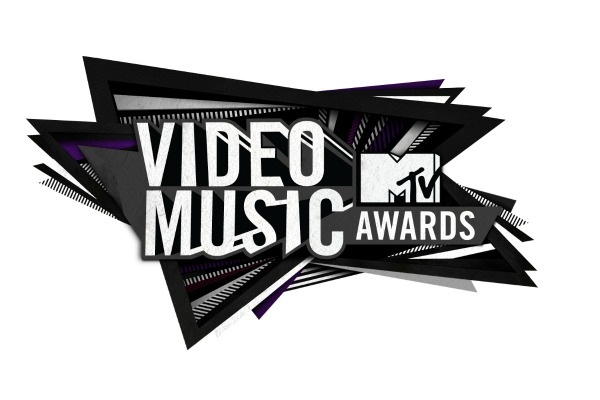 [2011_vma_2%255B4%255D.jpg]