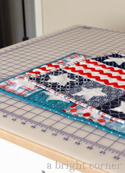 Patriotic Table Runners from A Bright Corner