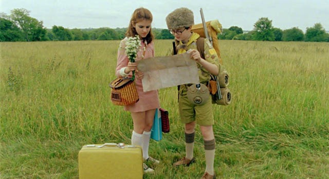 (l to r.) Newcomers Kara Hayward and Jared Gilman stars as Suzy and Sam in Wes Anderson’s MOONRISE KINGDOM, a Focus Features release.  
Credit:  Focus Features
