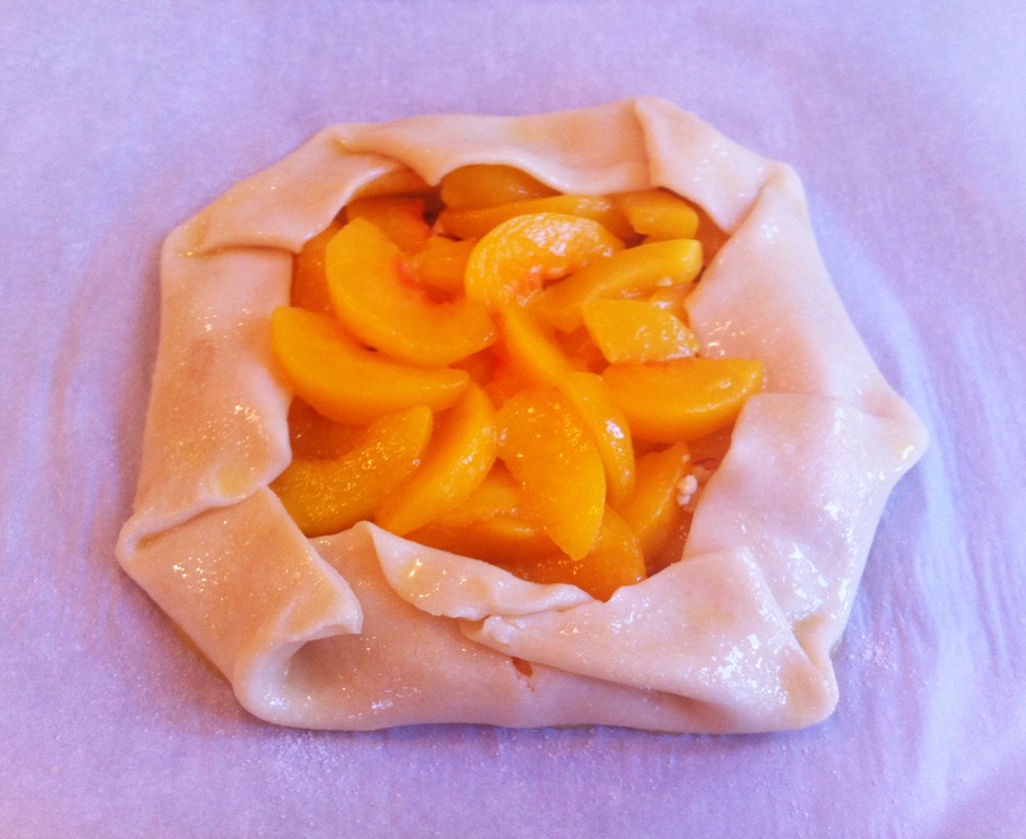 [peach%2520galette%2520before%2520baking%255B5%255D.jpg]