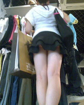 hornyasiangirls.net - Korean Babe Upskirt (4).jpg