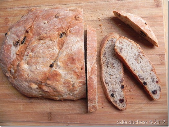 rustic-raisin-and-walnut-bread-3 rustic-raisin-and-walnut-bread-3