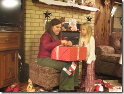 DeAnne & Lauren opening gifts