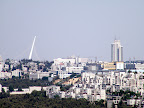 גשר המיתרים המכוער בכניסה לירושלים