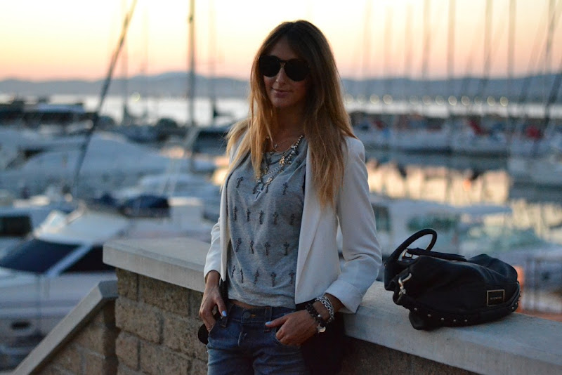 Primark, Shopping, Primark Shoes, Givenchy Bag, Givenchy Bugatti Bag, Cross Necklace, Sky Line, Chanel Nailpolish, Chanel Sky Line, True Religion Jeans, True Religion, Fashion Blogger, Italian Fashion Bloggers, Boyfriend Jeans, Primark Tshirt